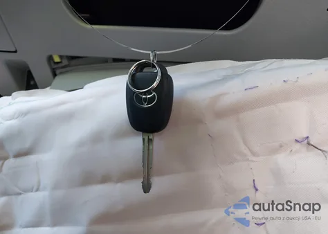 2019 Toyota Highlander Le from USA, damaged, VIN 5TDBZRFH9KS992655